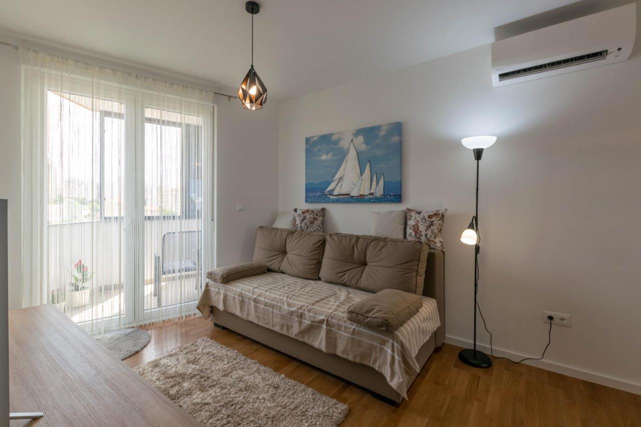 Empress Apartment سبليت المظهر الخارجي الصورة