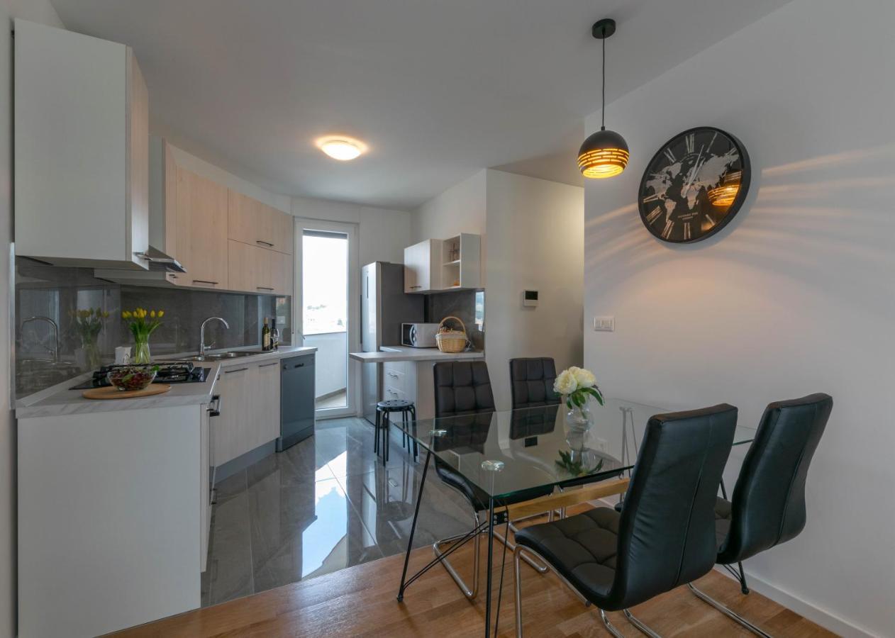 Empress Apartment سبليت المظهر الخارجي الصورة